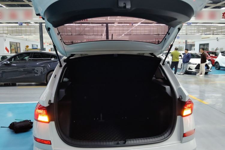 Used Skoda Kamiq 2018 1.5L Automatic Comfort Edition China VI Standard Trunk
