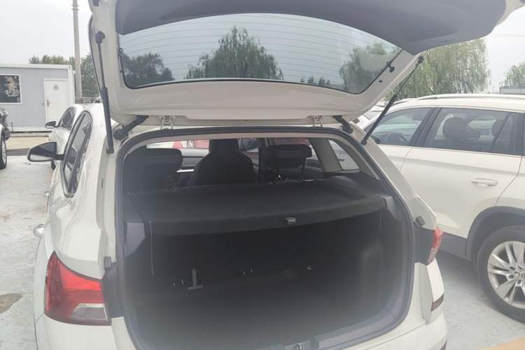 Used Skoda Kamiq 2018 1.5L Automatic Comfort Edition China VI Standard Trunk