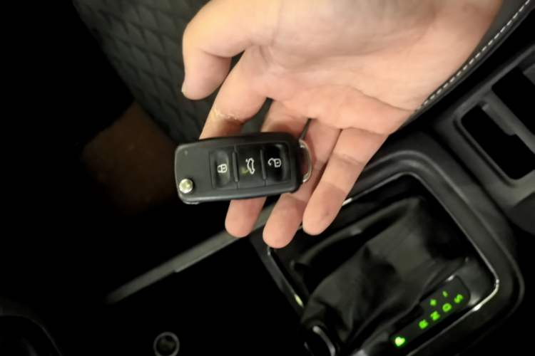 Used Skoda Kamiq 2018 1.5L Automatic Comfort Edition China VI Standard Vehicle Key