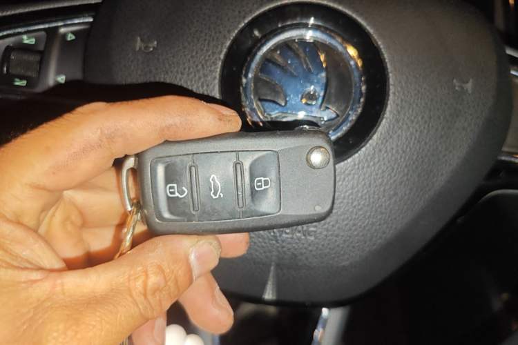 Used Skoda Kamiq 2018 1.5L Automatic Comfort Edition China VI Standard Vehicle Key