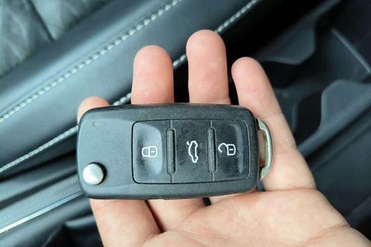 Used Skoda Kamiq 2018 1.5L Manual Comfort Edition China VI Standard Vehicle Key