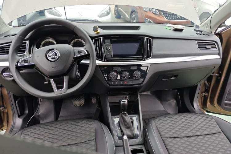 Used Skoda Kamiq 2018 1.5L Automatic Comfort Edition China V Standard Center Console