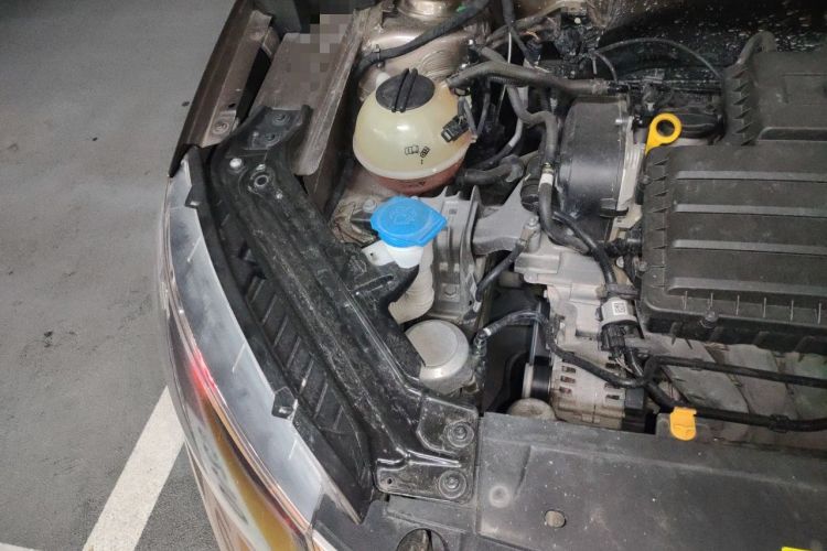 Used Skoda Kamiq 2018 1.5L Automatic Comfort Edition China VI Standard Engine Bay Right