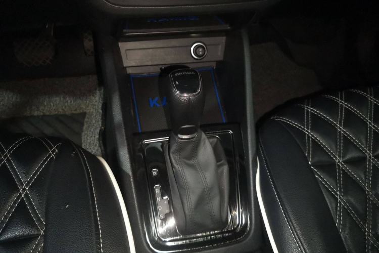 Used Skoda Kamiq 2018 1.5L Automatic Standard Version China V Emission Standard Gear Lever