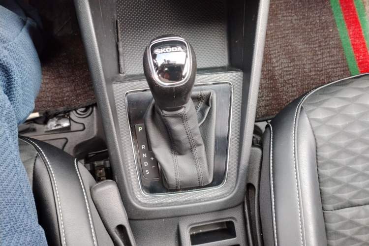 Used Skoda Kamiq 2018 1.5L Automatic Comfort Edition China V Standard Gear Lever