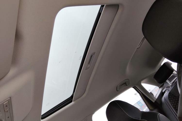 Used Skoda Kamiq 2018 1.5L Automatic Comfort Edition China VI Standard Headliner