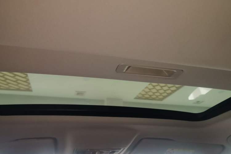 Used Skoda Kamiq 2018 1.5L Automatic Comfort Edition China VI Standard Headliner