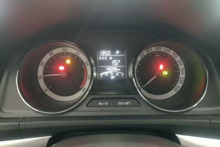 Used Skoda Kamiq 2018 1.5L Automatic Comfort Edition China VI Standard Instrument Cluster