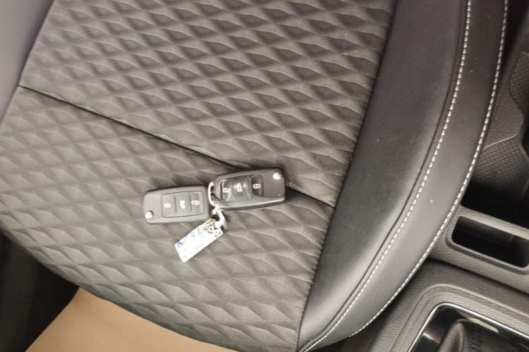 Used Skoda Kamiq 2018 1.5L Automatic Comfort Edition China VI Standard Interior 1