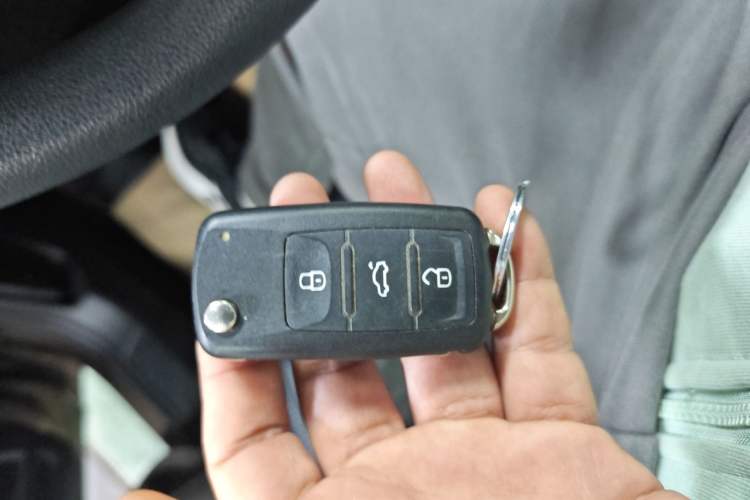 Used Skoda Kamiq 2018 1.5L Automatic Comfort Edition China VI Standard Interior 1