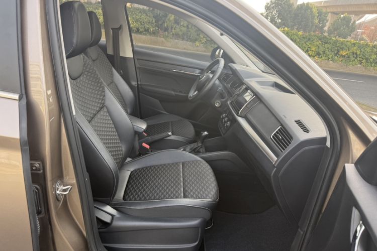 Used Skoda Kamiq 2018 1.5L Automatic Comfort Edition China V Standard Interior 3