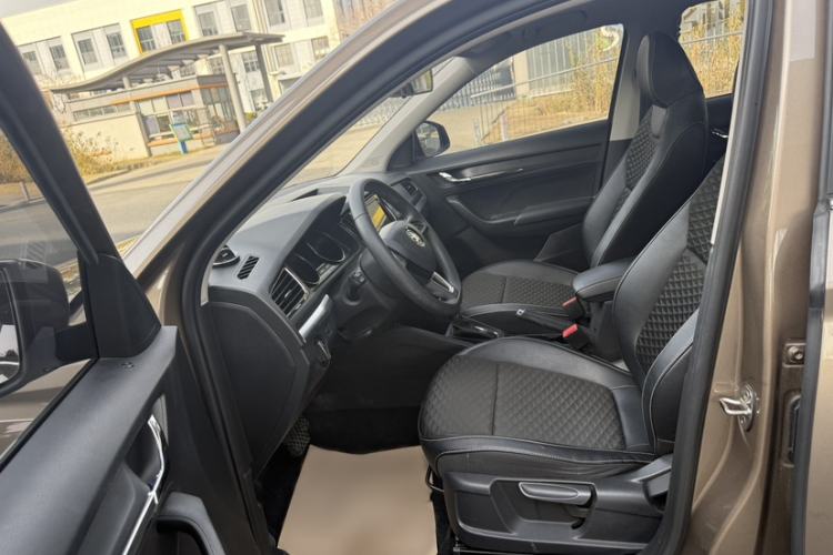Used Skoda Kamiq 2018 1.5L Automatic Comfort Edition China V Standard Interior 5