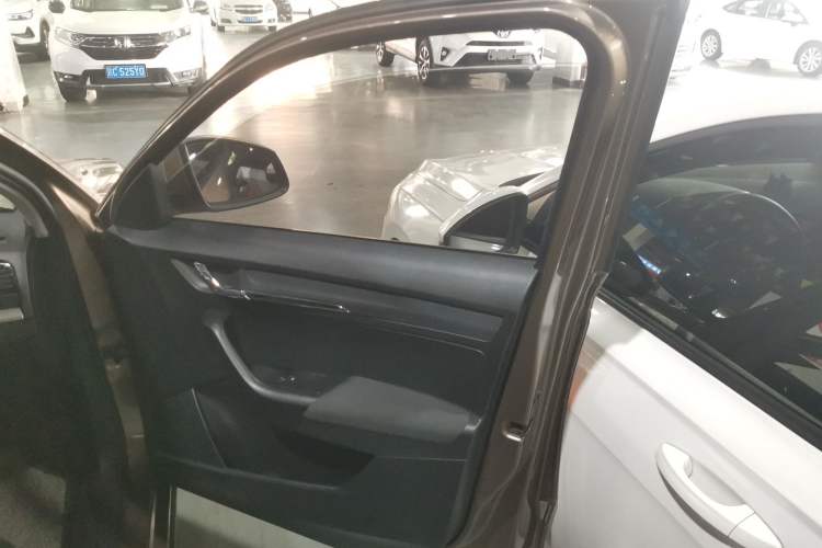 Used Skoda Kamiq 2018 1.5L Automatic Standard Version China V Emission Standard Interior 5