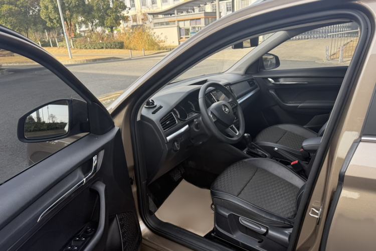 Used Skoda Kamiq 2018 1.5L Automatic Comfort Edition China V Standard Interior 6