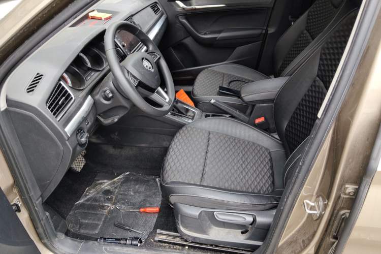 Used Skoda Kamiq 2018 1.5L Automatic Comfort Edition China VI Standard Left Front Seat