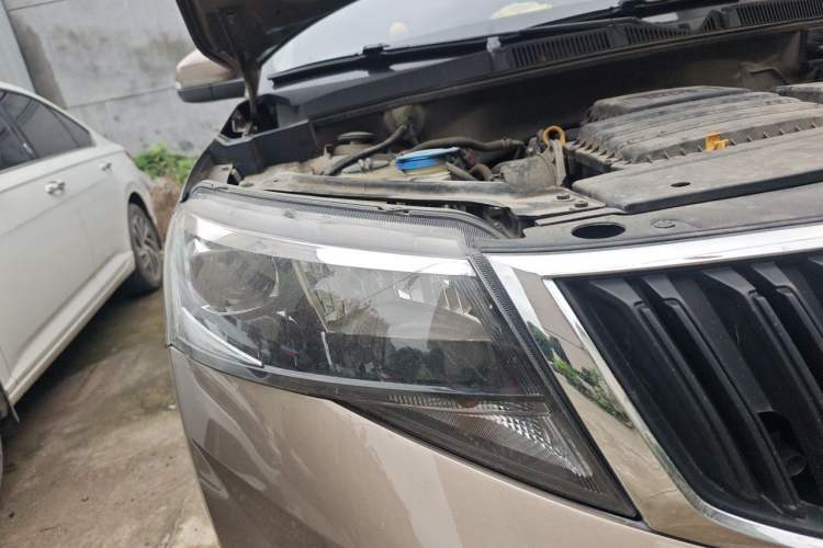 Used Skoda Kamiq 2018 1.5L Automatic Standard Edition China VI Right Front Headlight