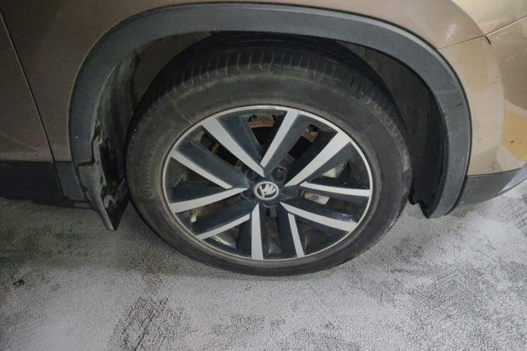 Used Skoda Kamiq 2018 1.5L Automatic Comfort Edition China VI Standard Right Front Wheel Hub