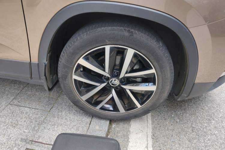 Used Skoda Kamiq 2018 1.5L Automatic Comfort Edition China V Standard Right Front Wheel Hub