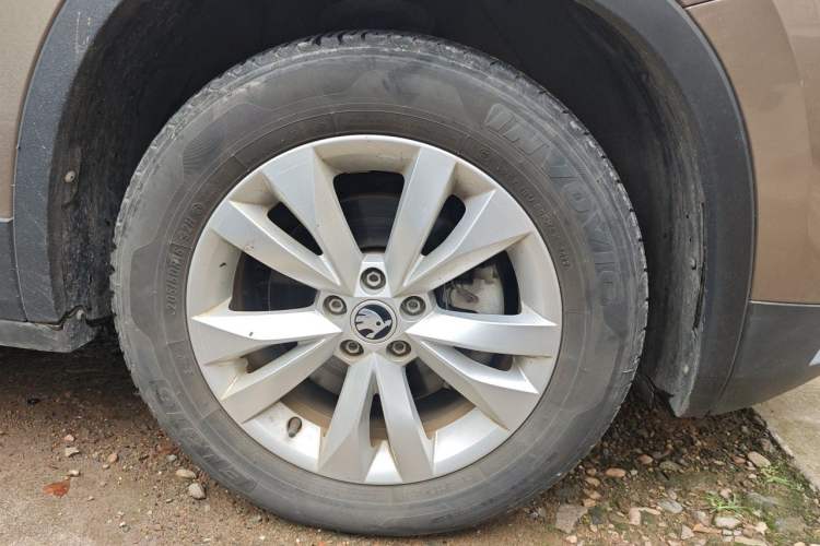 Used Skoda Kamiq 2018 1.5L Automatic Standard Edition China VI Right Front Wheel Hub