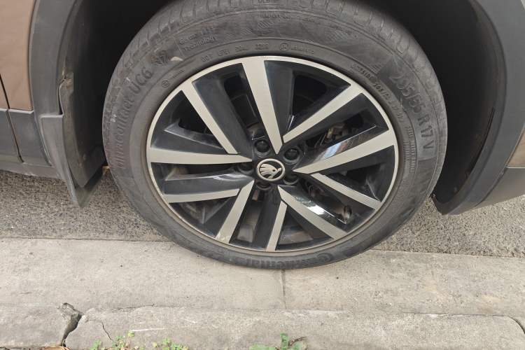 Used Skoda Kamiq 2018 1.5L Automatic Comfort Edition China V Standard Right Front Wheel Hub