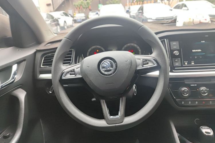 Used Skoda Kamiq 2018 1.5L Automatic Comfort Edition China V Standard Steering Wheel