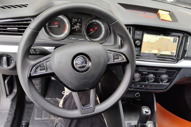 Used Skoda Kamiq 2018 1.5L Automatic Comfort Edition China VI Standard Steering Wheel