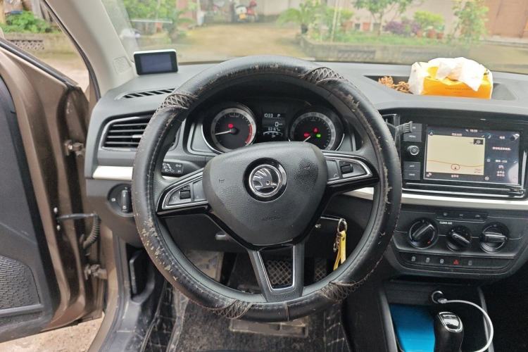 Used Skoda Kamiq 2018 1.5L Automatic Standard Edition China VI Steering Wheel