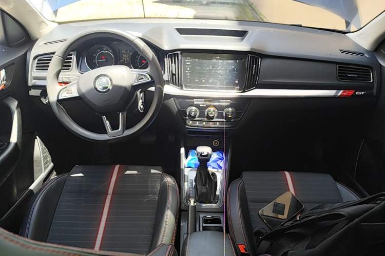 Used Skoda Kamiq 2020 GT TSI 230 DSG Flagship Edition China VI standard Center Console