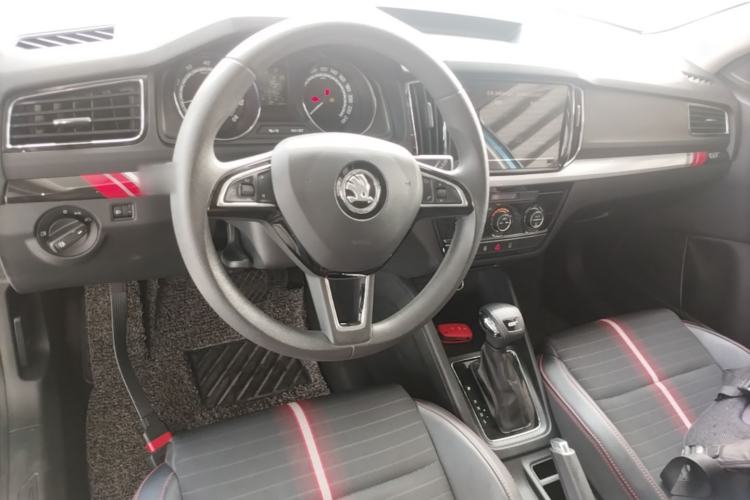 Used Skoda Kamiq 2020 GT 1.5L Automatic Flagship Model China VI Standard Center Console