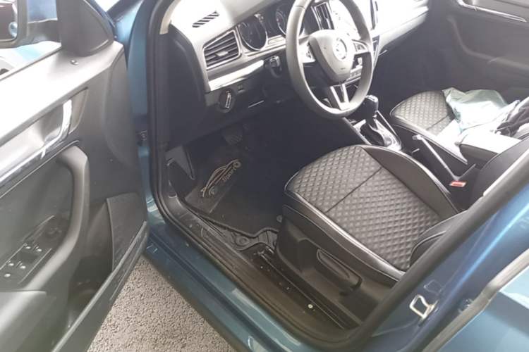 Used Skoda Kamiq 2020 1.5L Automatic Comfort Edition Driver Seat