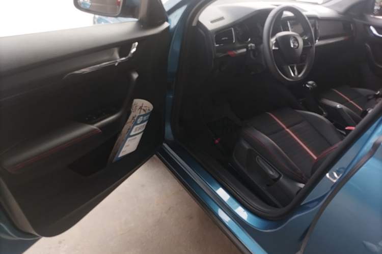 Used Skoda Kamiq 2020 GT 1.5L Automatic Flagship Model China VI Standard Driver Seat