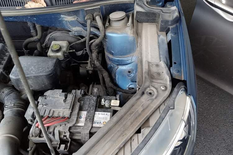 Used Skoda Kamiq 2020 1.5L Automatic Comfort Edition Engine Bay Left