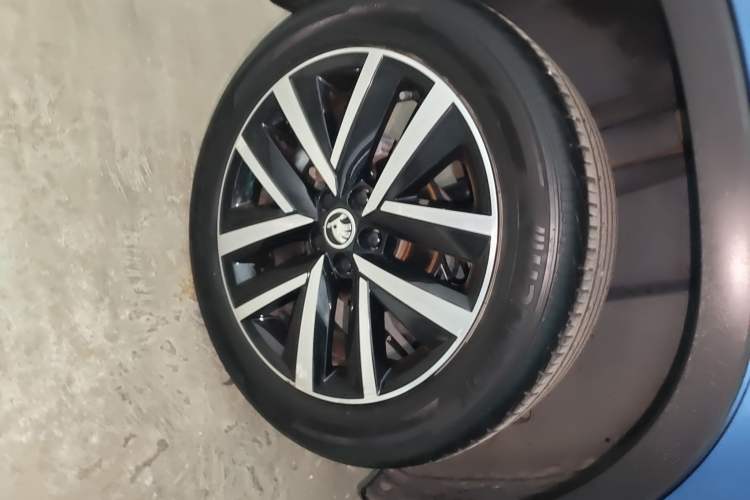 Used Skoda Kamiq 2020 1.5L Automatic Comfort Edition Exterior 5