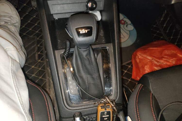 Used Skoda Kamiq 2020 GT 1.5L Automatic Flagship Model China VI Standard Gear Lever