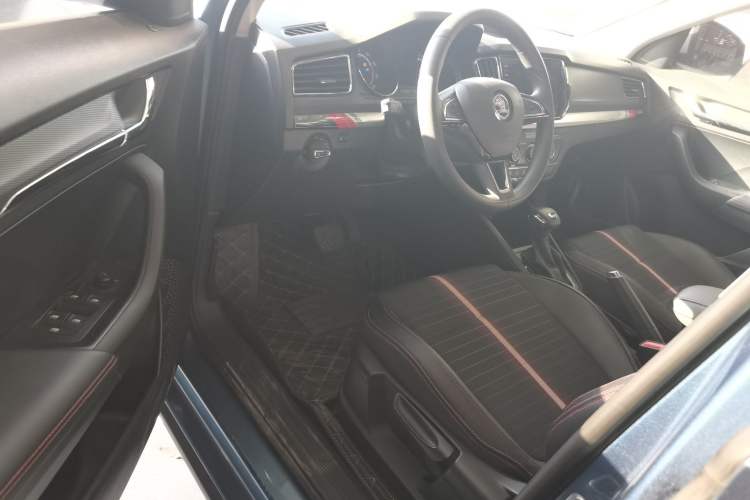 Used Skoda Kamiq 2020 GT TSI 230 DSG Flagship Edition China VI standard Interior 3