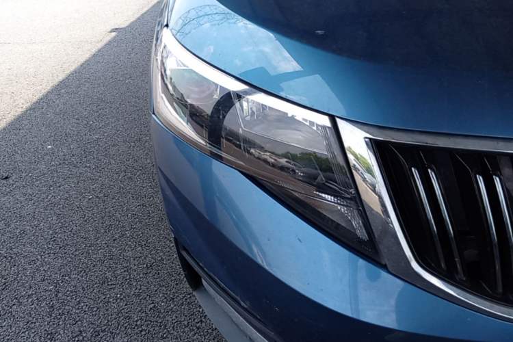 Used Skoda Kamiq 2020 1.5L Automatic Comfort Edition Right Front Headlight