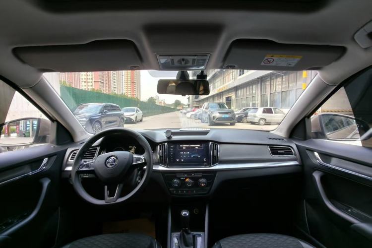 Used Skoda Kamiq 2020 1.5L Automatic Comfort Edition Interior 1