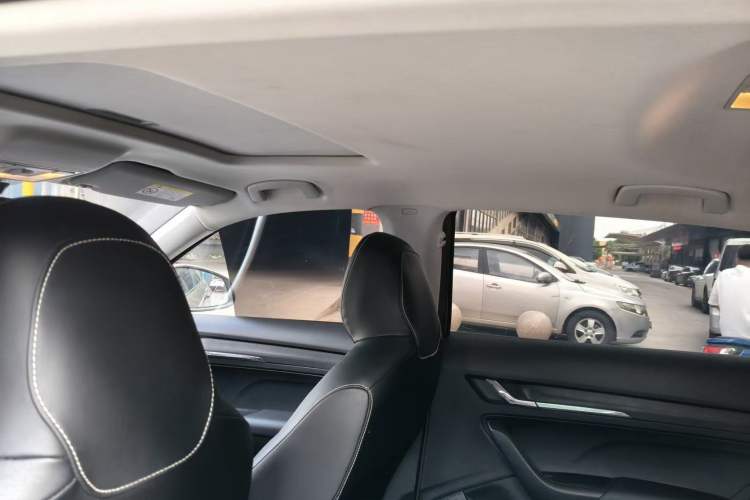 Used Skoda Kamiq 2020 1.5L Automatic Comfort Edition Interior 7