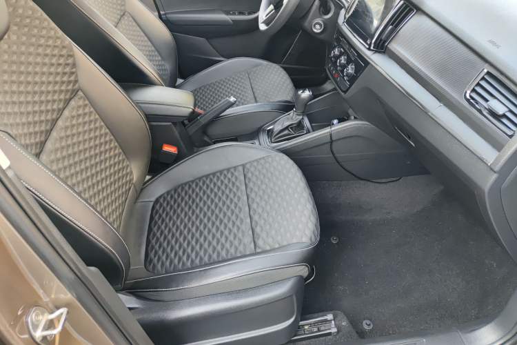 Used Skoda Kamiq 2020 1.5L Automatic Comfort Edition Right Front Seat