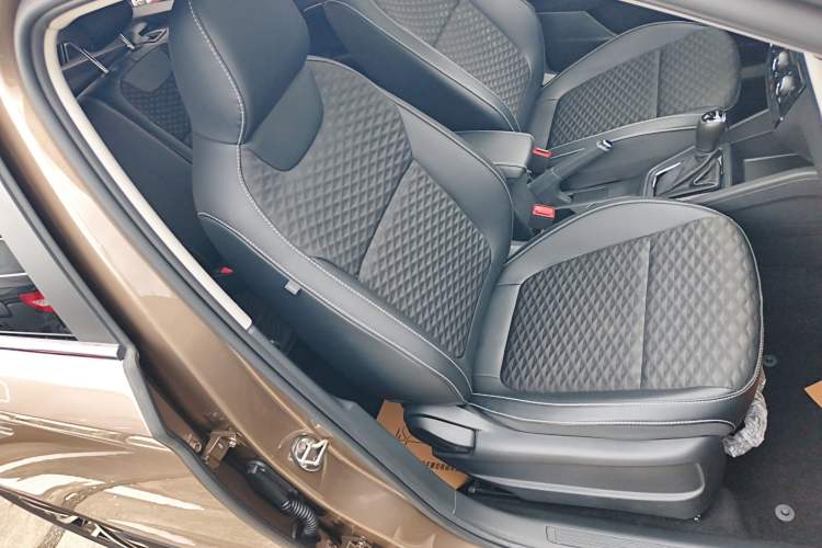 Used Skoda Kamiq 2020 1.5L Automatic Comfort Edition Right Front Seat