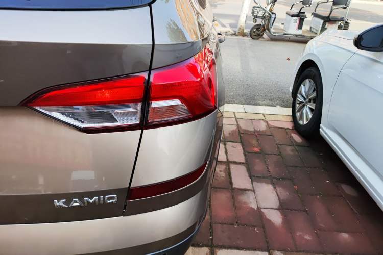 Used Skoda Kamiq 2020 1.5L Automatic Comfort Edition Right Rear Taillight