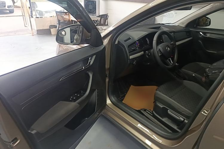 Used Skoda Kamiq 2020 1.5L Automatic Standard Edition Driver Seat