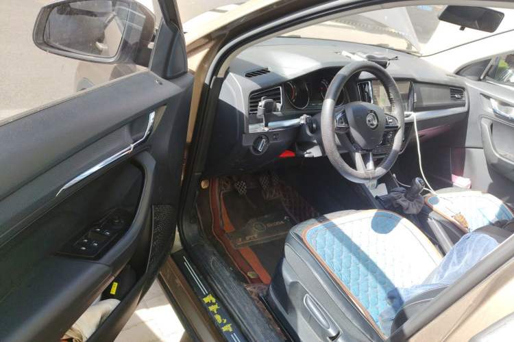 Used Skoda Kamiq 2020 1.5L Manual Comfort Edition Driver Seat