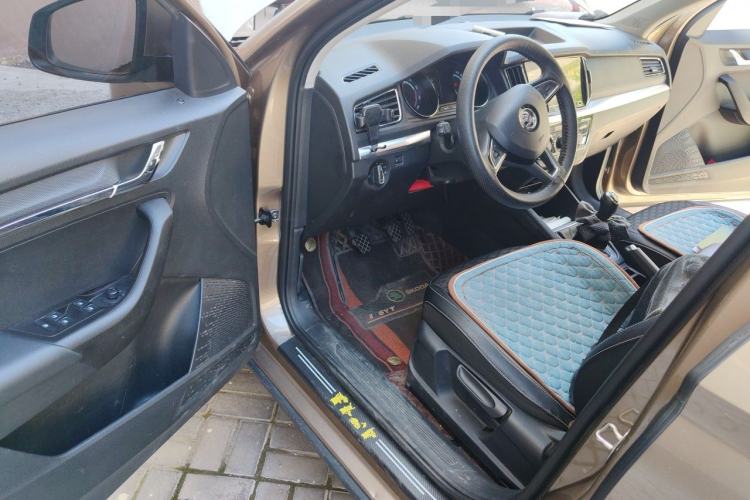 Used Skoda Kamiq 2020 1.5L Manual Comfort Edition Driver Seat