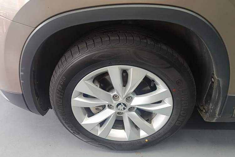 Used Skoda Kamiq 2020 1.5L Automatic Standard Edition Left Front Wheel Hub