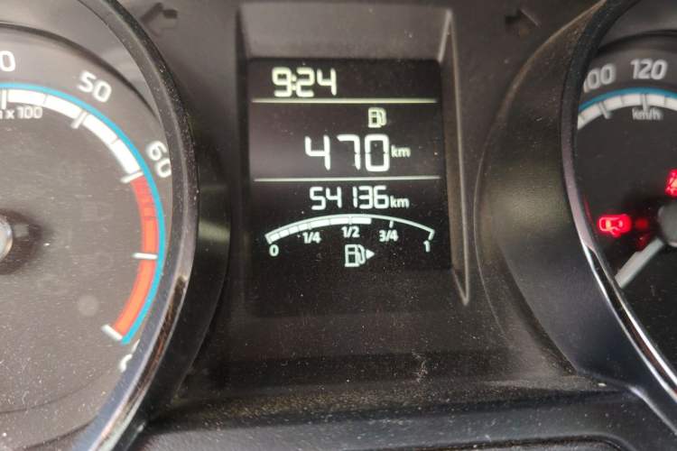 Used Skoda Kamiq 2020 1.5L Manual Comfort Edition Odometer Close Up
