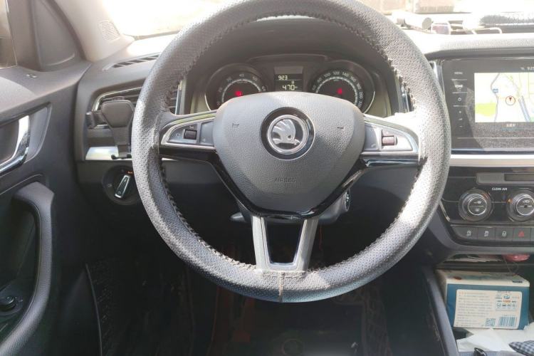 Used Skoda Kamiq 2020 1.5L Manual Comfort Edition Steering Wheel
