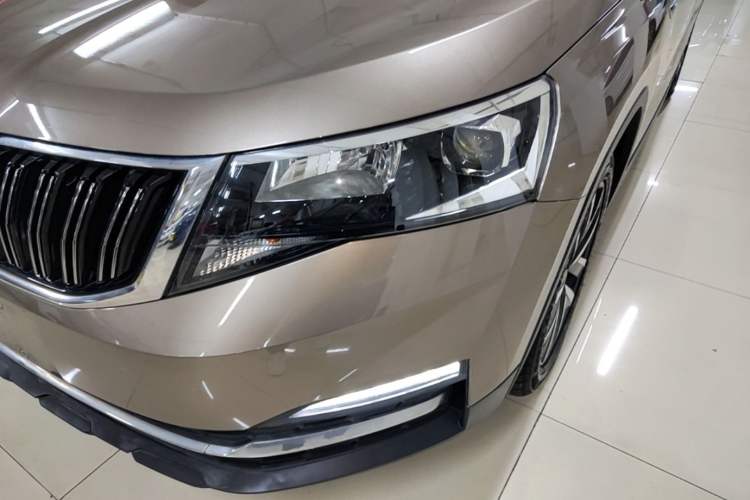 Used Skoda Kamiq 2020 1.5L Automatic Comfort Edition Left Front Headlight