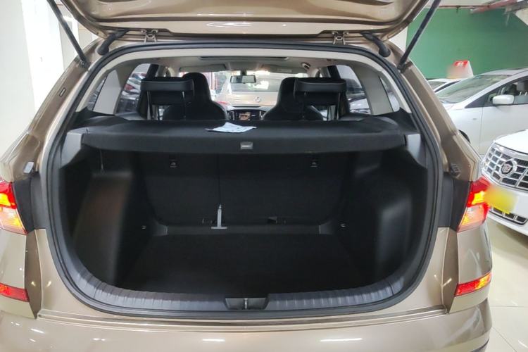 Used Skoda Kamiq 2020 1.5L Automatic Comfort Edition Trunk
