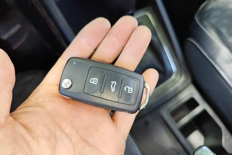 Used Skoda Kamiq 2020 1.5L Automatic Comfort Edition Vehicle Key